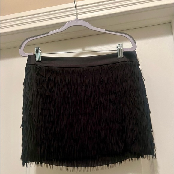 Black short fringe skirt from Express - Picture 2 of 3